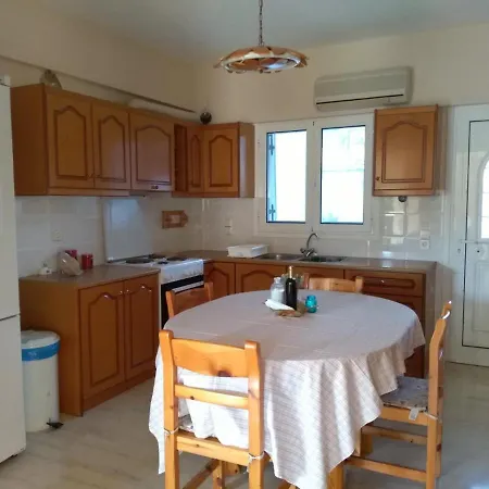 Apartment Eytuxia's *